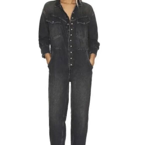 NWT FREE PEOPLE WE THE FREE Townes Coveralls Jumpsuit Size Small Denim Jean - Picture 2 of 8